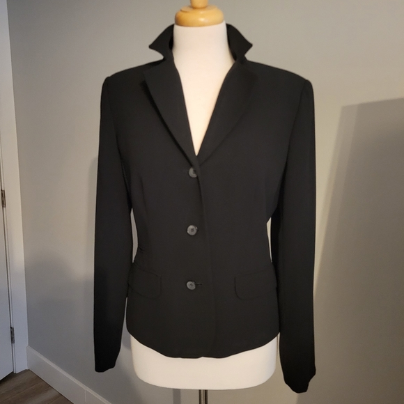 Black Blazer (woman) - Picture 4 of 12